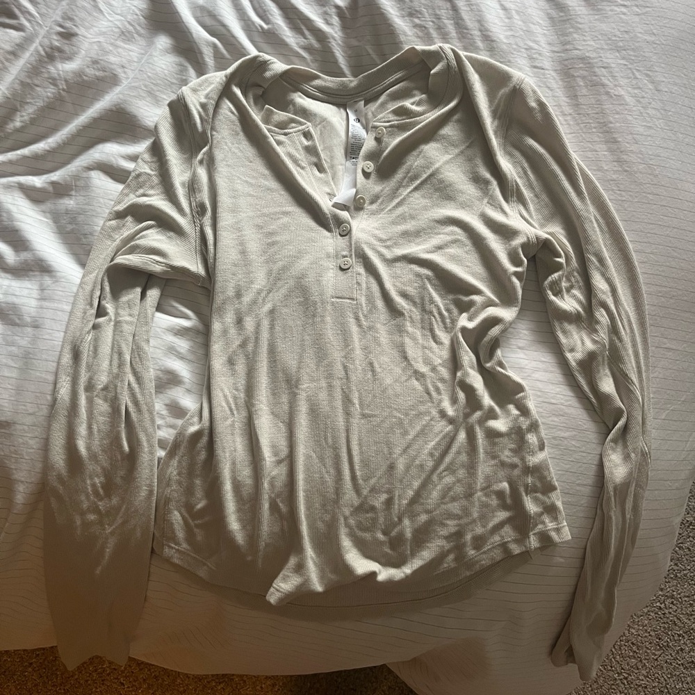 NWT Lululemon hold tight long sleeve Henley